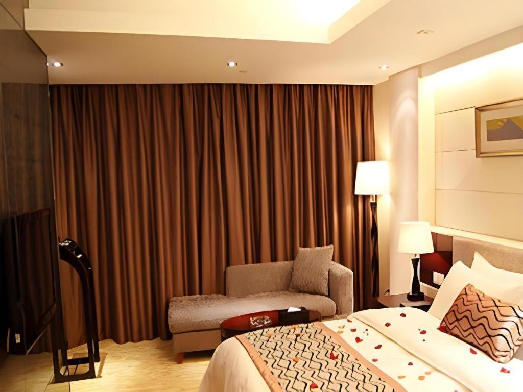 Fortune Hotel Longyan Exterior photo