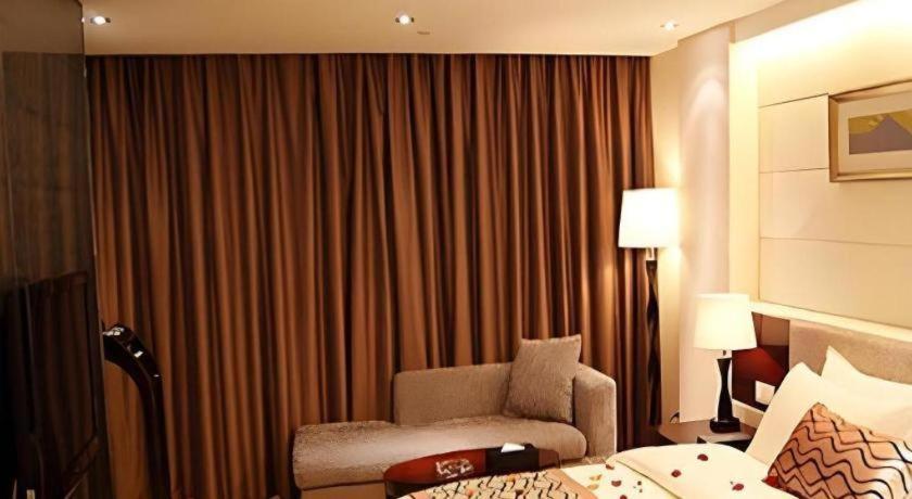 Fortune Hotel Longyan Exterior photo