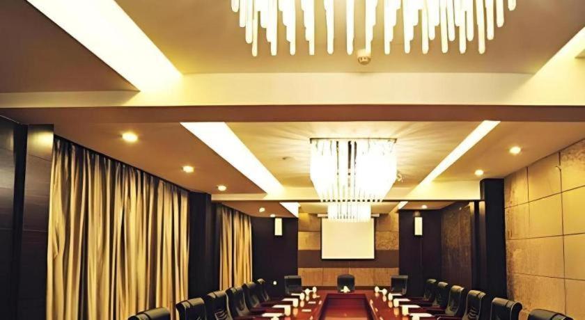 Fortune Hotel Longyan Exterior photo